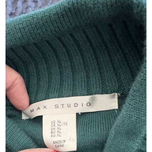 Max Studio Green Kangaroo Pocket Sweater XL Eagles Jets Packers Seahawks - Picture 4 of 7